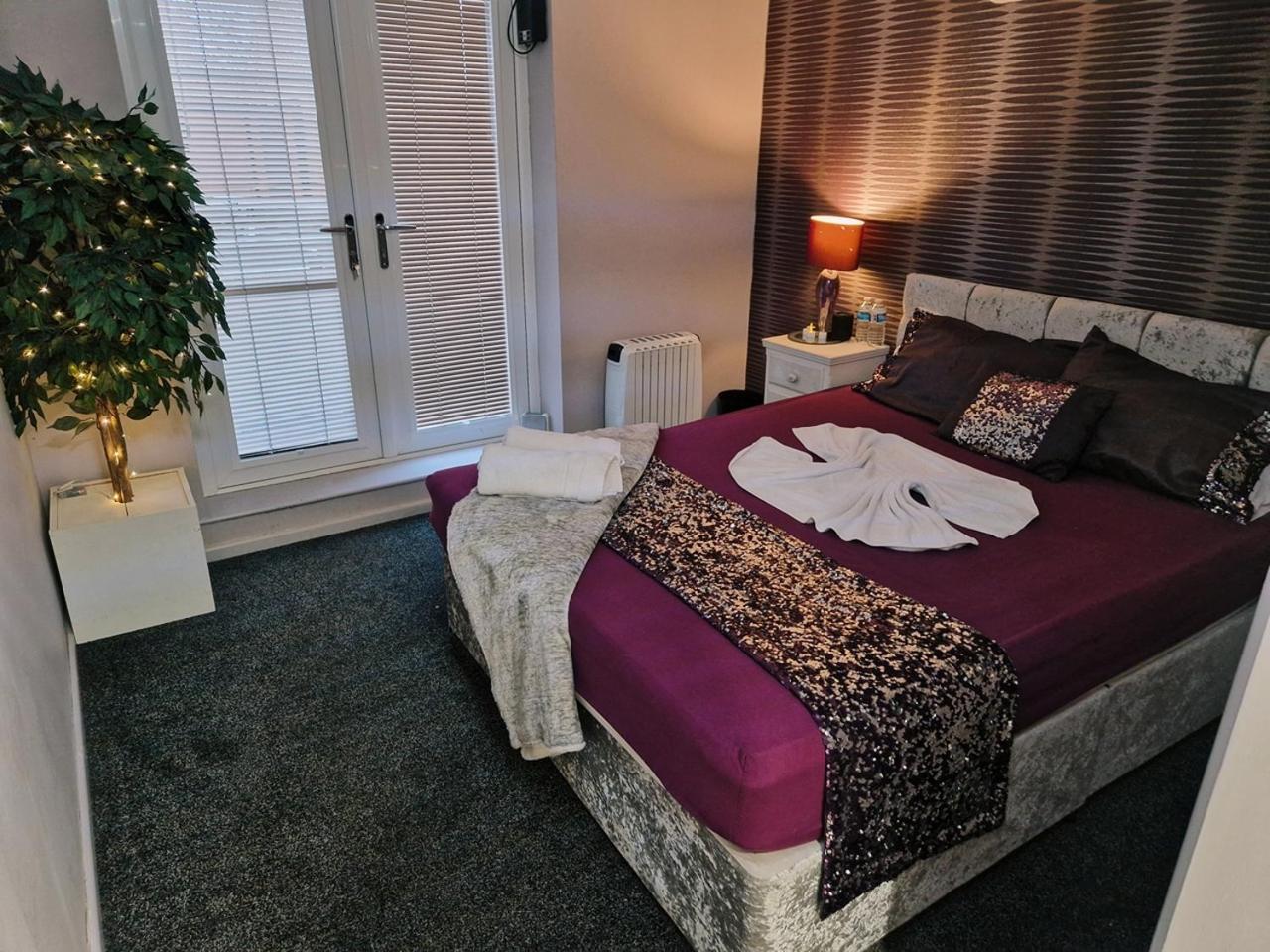 The Ivy Garden Suite (Adults Only) Handsworth エクステリア 写真